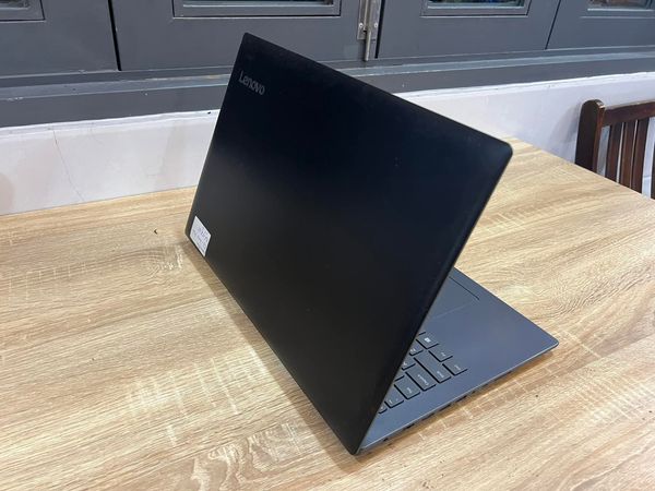Laptop Cũ Lenovo Ideapad 330/ CPU Core i3-7020U/ Ram 8GB/ Ổ Cứng SSD 120GB/ VGA Intel HD Graphics/ LCD 15.6